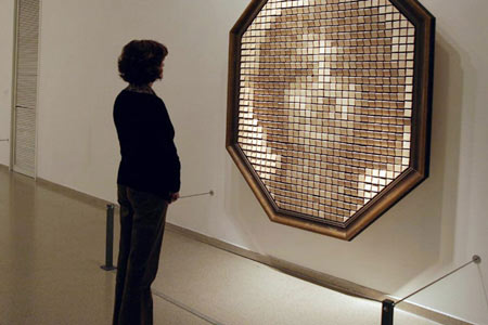 wooden_mirror.jpg